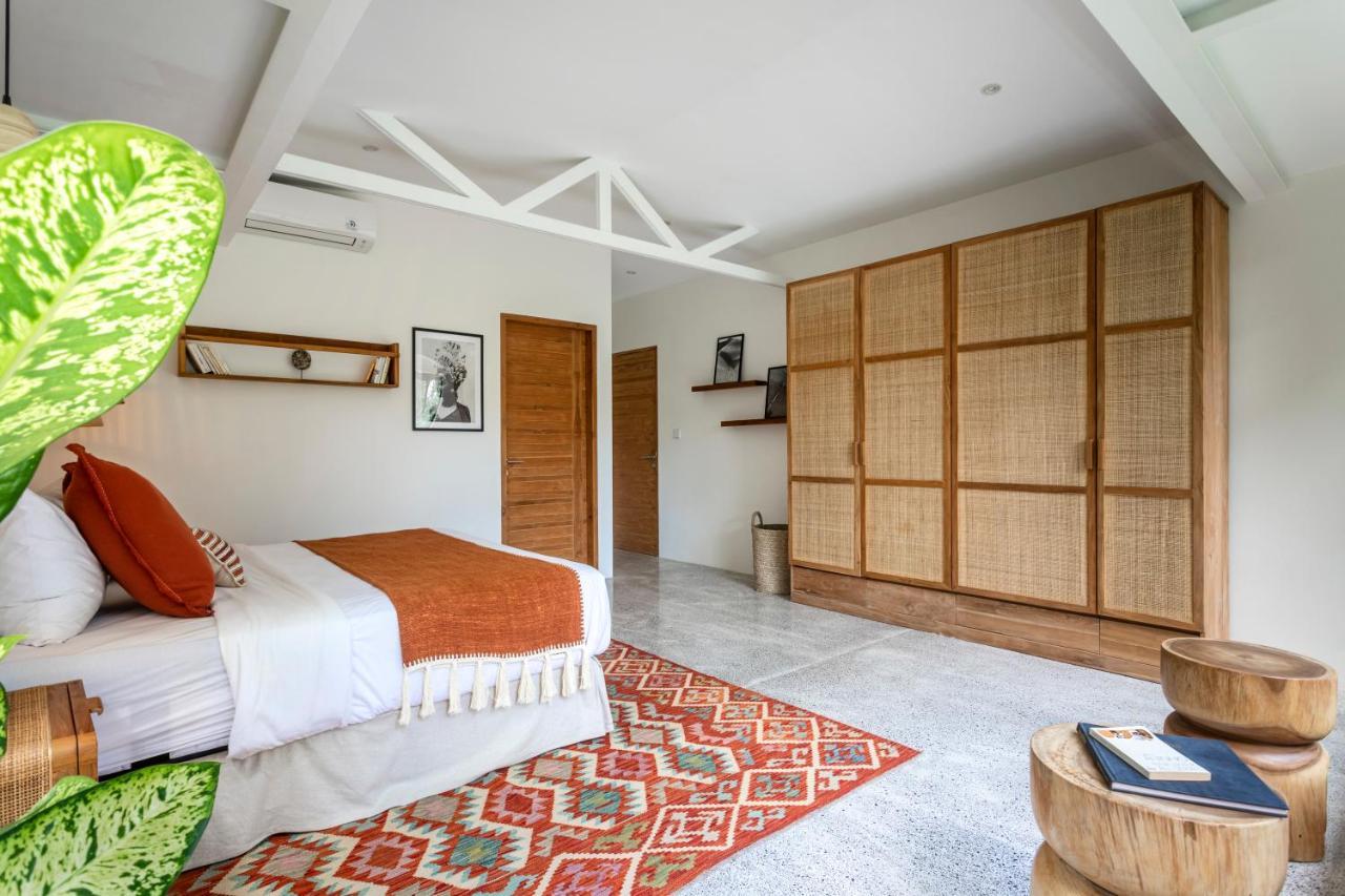 Villa Badoum Guesthouse Canggu Esterno foto
