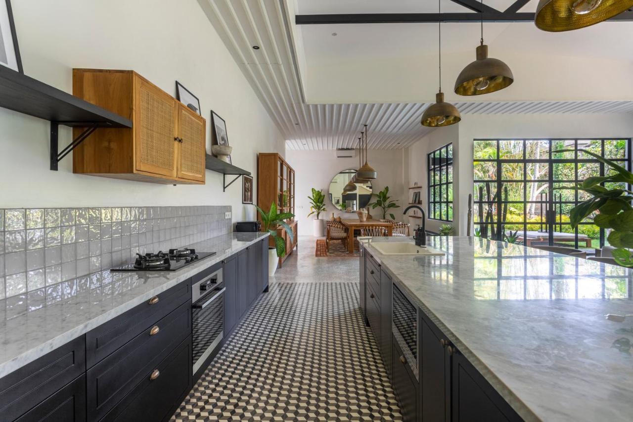 Villa Badoum Guesthouse Canggu Esterno foto